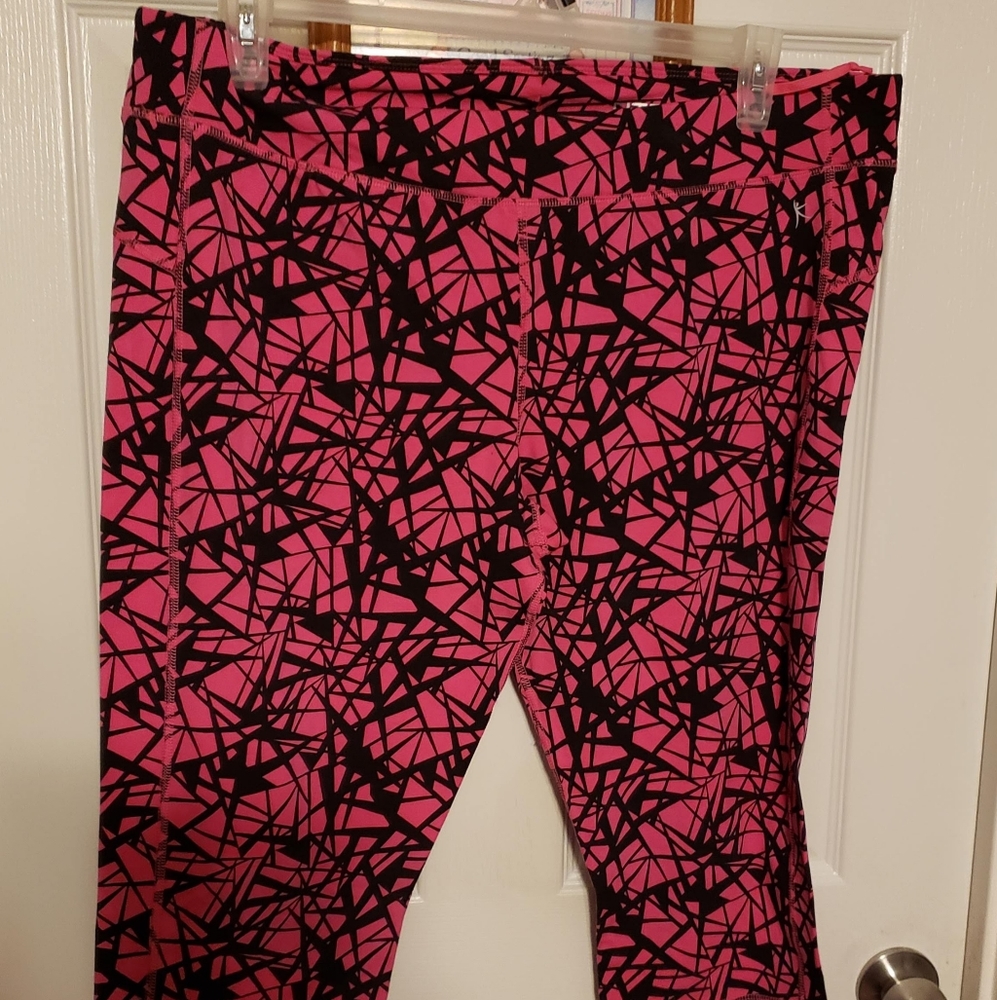 Athletic capris